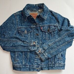 Levi’s Jacket Size Small Trucker Denim jacket size Small bleached spots